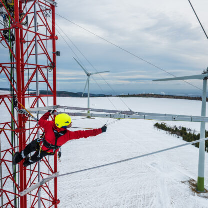 Vérification d'une antenne télécom sur corde