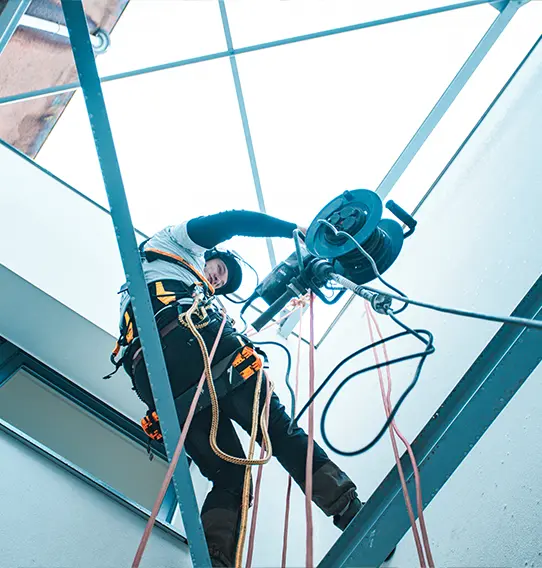 Pose de chemin de câbles