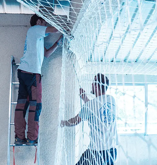 Pose de filets pour travaux en toiture